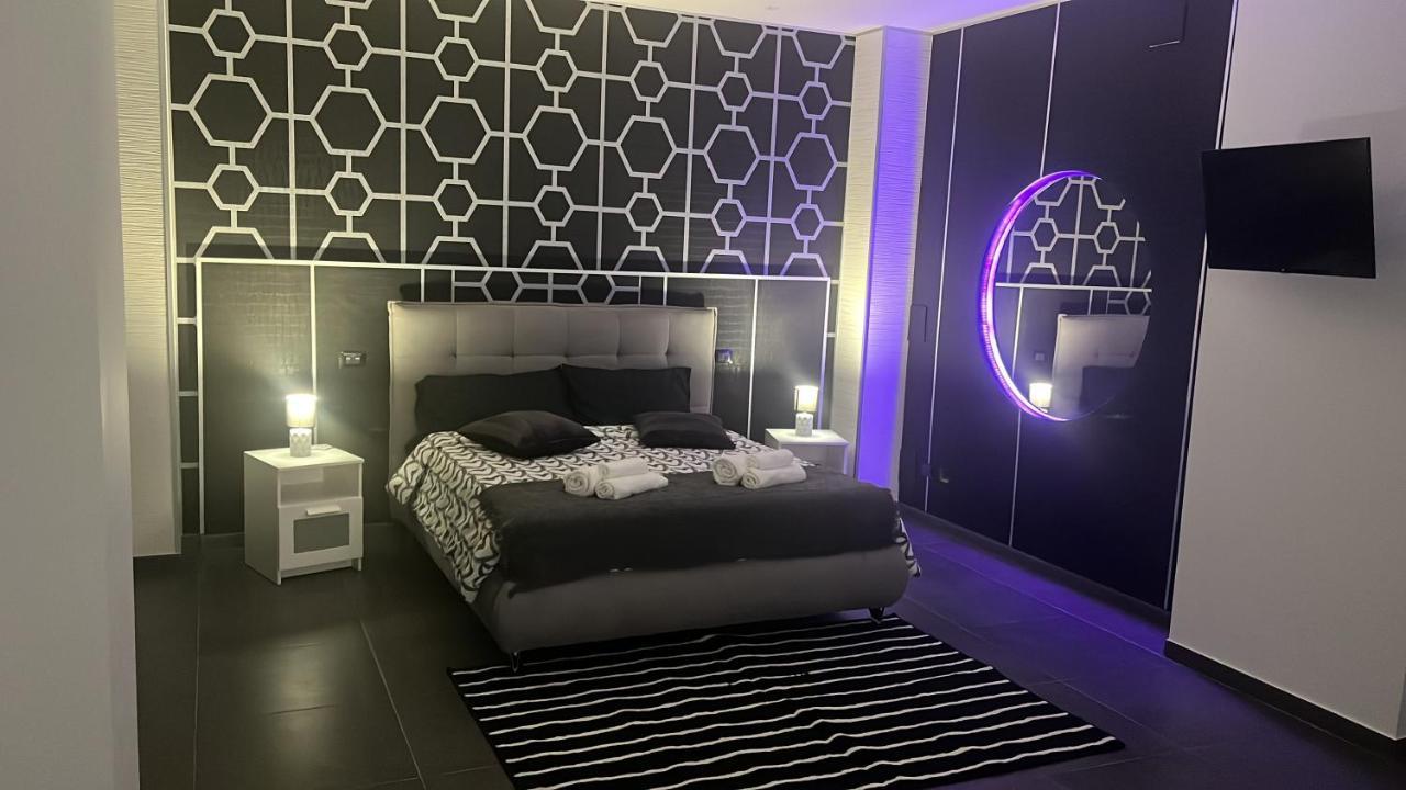 Luxury Suite Mimi Bari Buitenkant foto